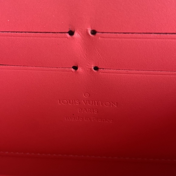 AUTHENTIC Louis Vuitton wallet - Picture 9 of 14